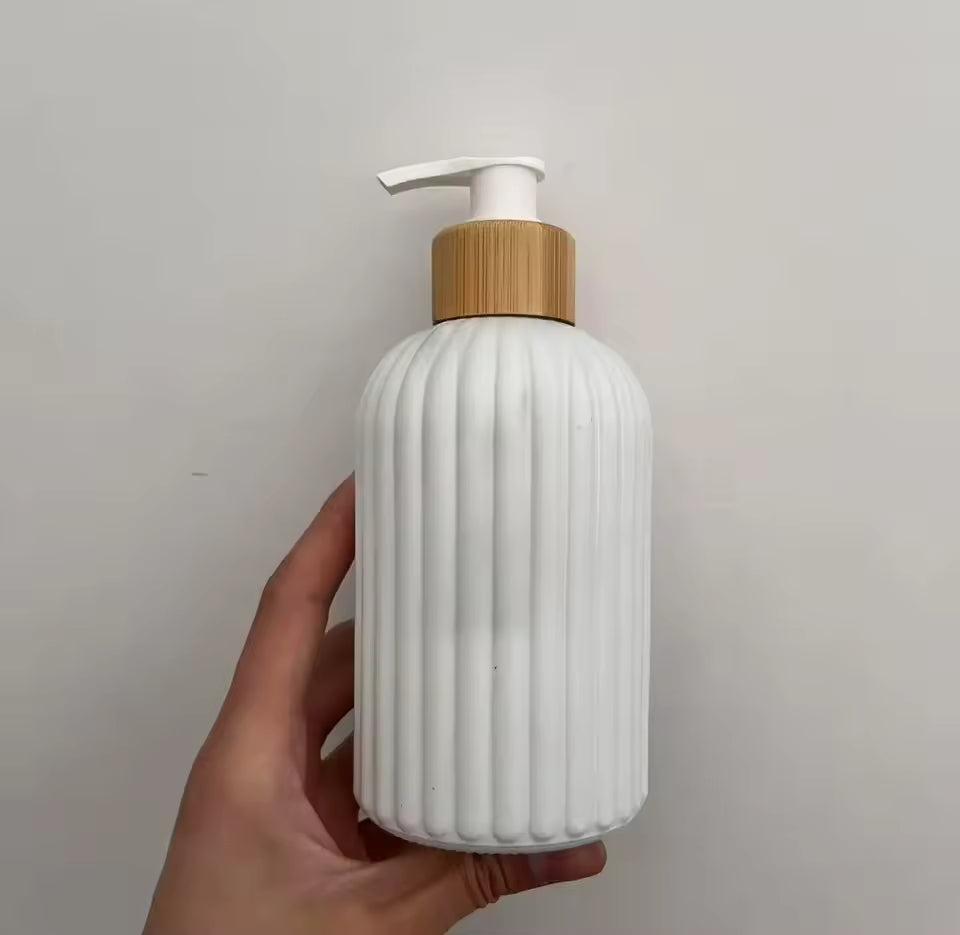 Leak-Proof Travel Soap Dispenser Bottle – Refillable PET Plastic Container for Shampoo, Body Wash & Lotion
