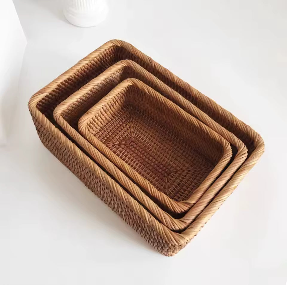 Handwoven Wicker Storage Basket – Multipurpose Tray for Fruits, Bread & Snacks